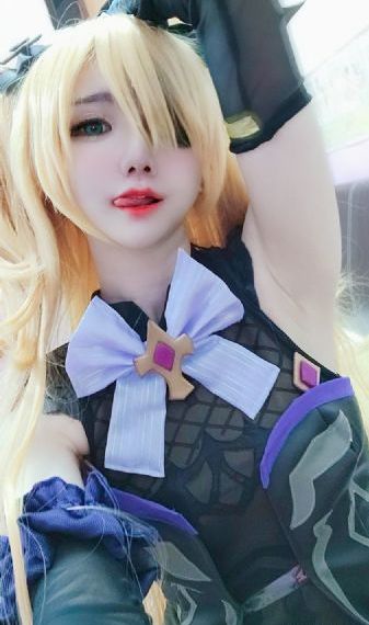 小伙大战两老熟妇69
