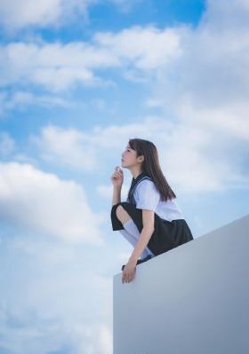 女大学生撞脸孙颖莎被求合影