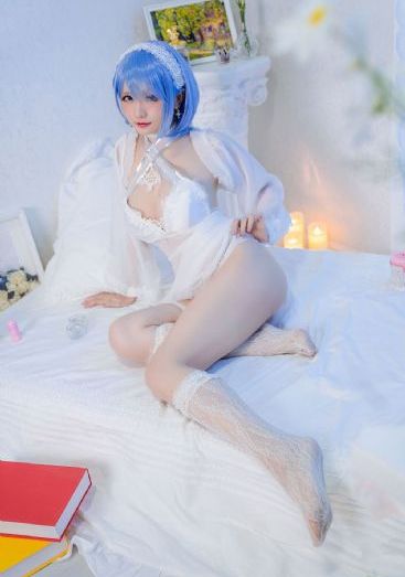 巨乳美女